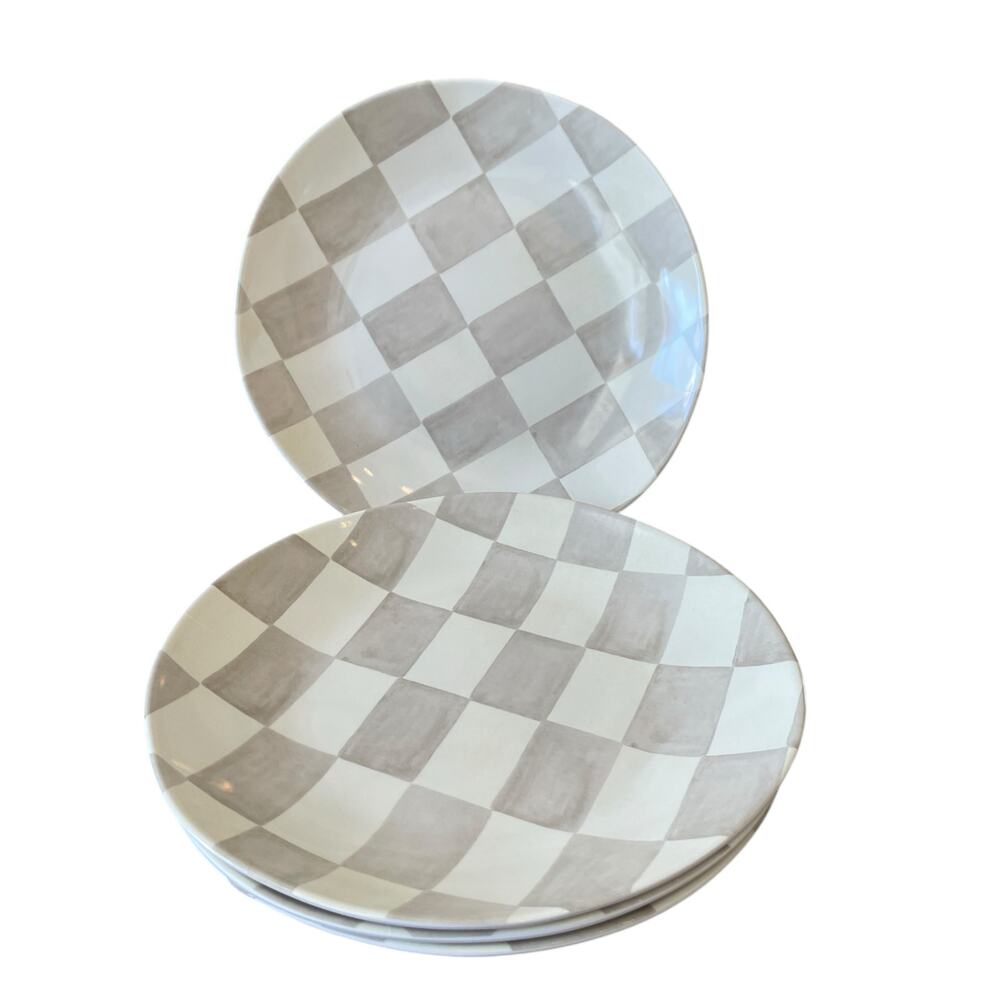 Checkered Melamine Dinner Plates 11in Set of 4 Taupe & White Indoor Outdoor NEW